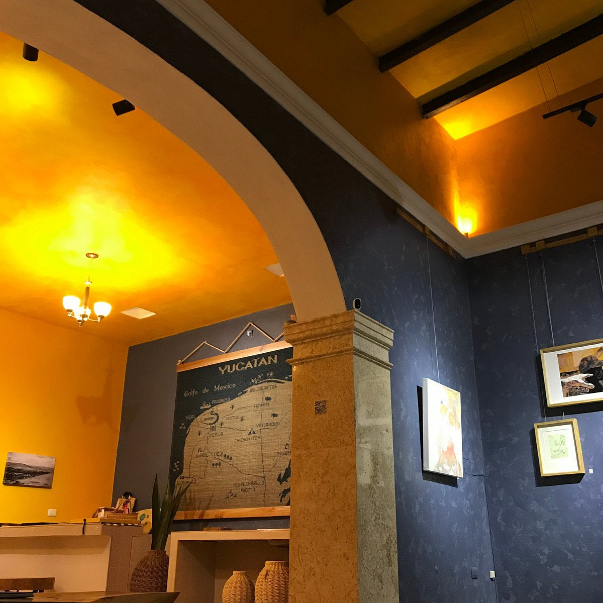 Art tour in the yellow city Wayak Gallery