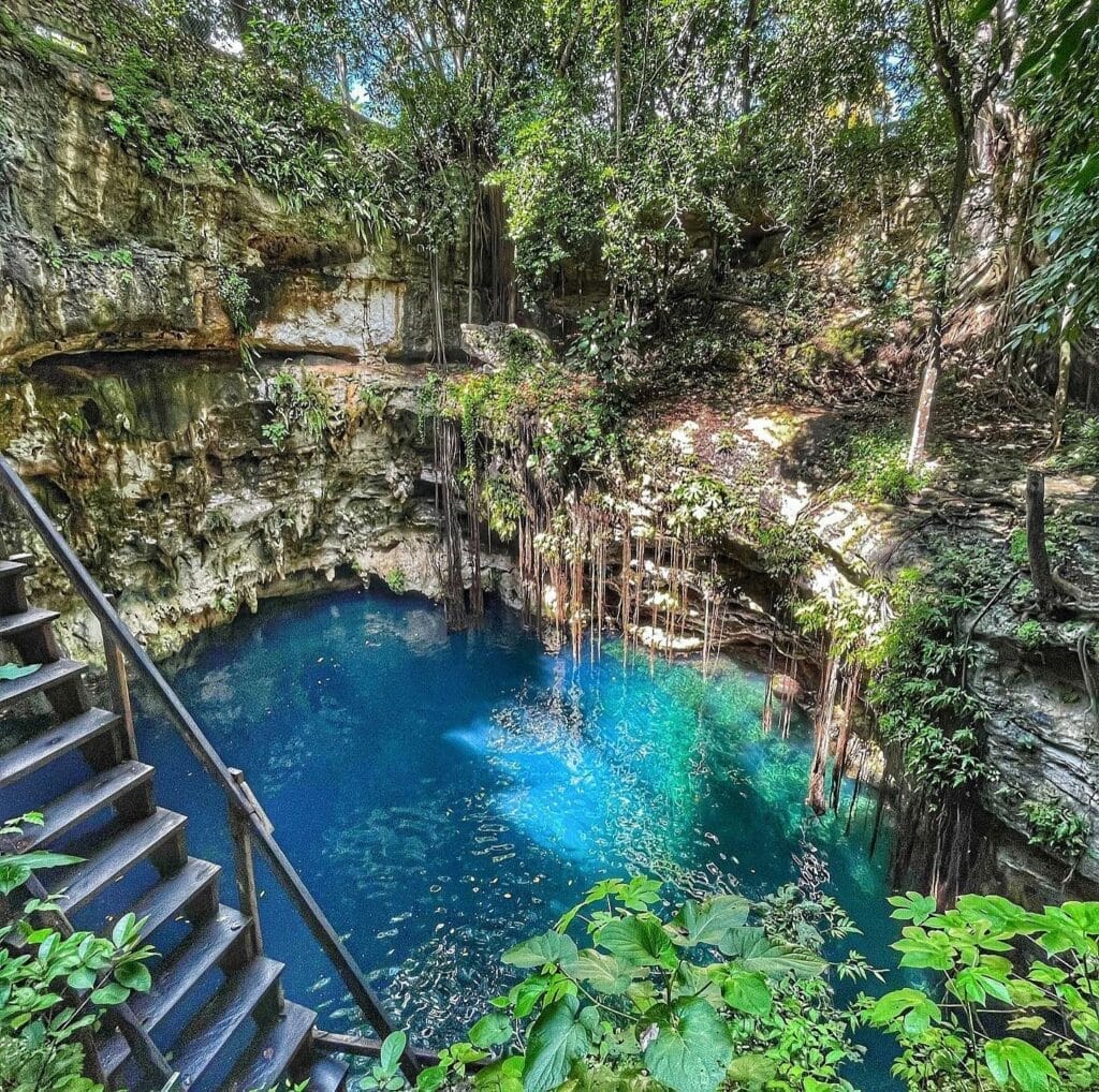Lol-ha Cenote and Yaxunah archeological zone
