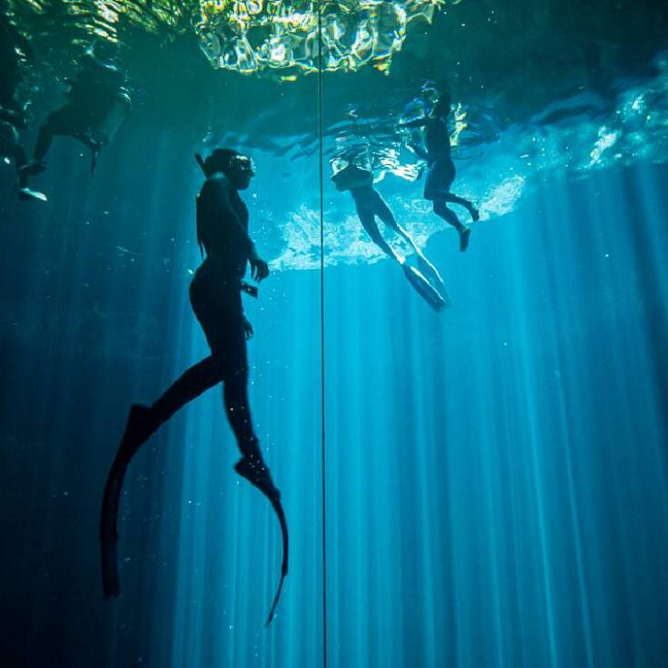 Practice freediving in cenotes