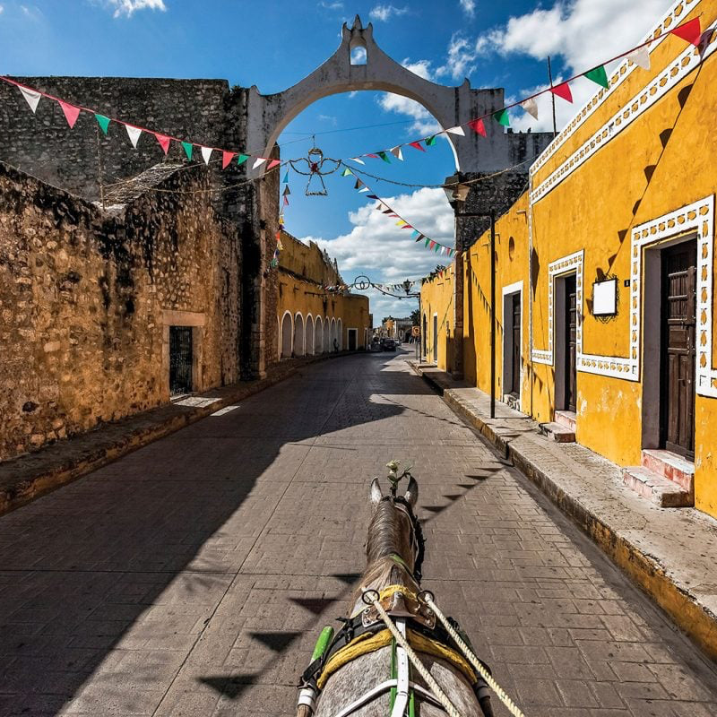 Izamal Tour