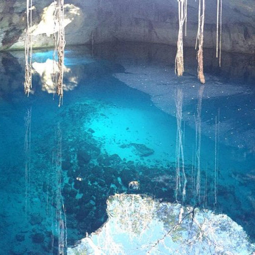 Nohmozon Cenote