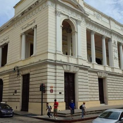 Peón Contreras Gallery